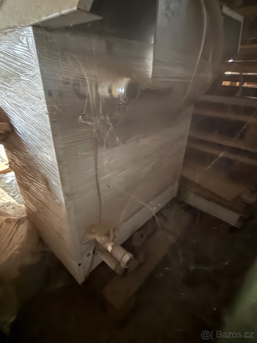 Prodám plynovy kotel s příslušenstvím - 3