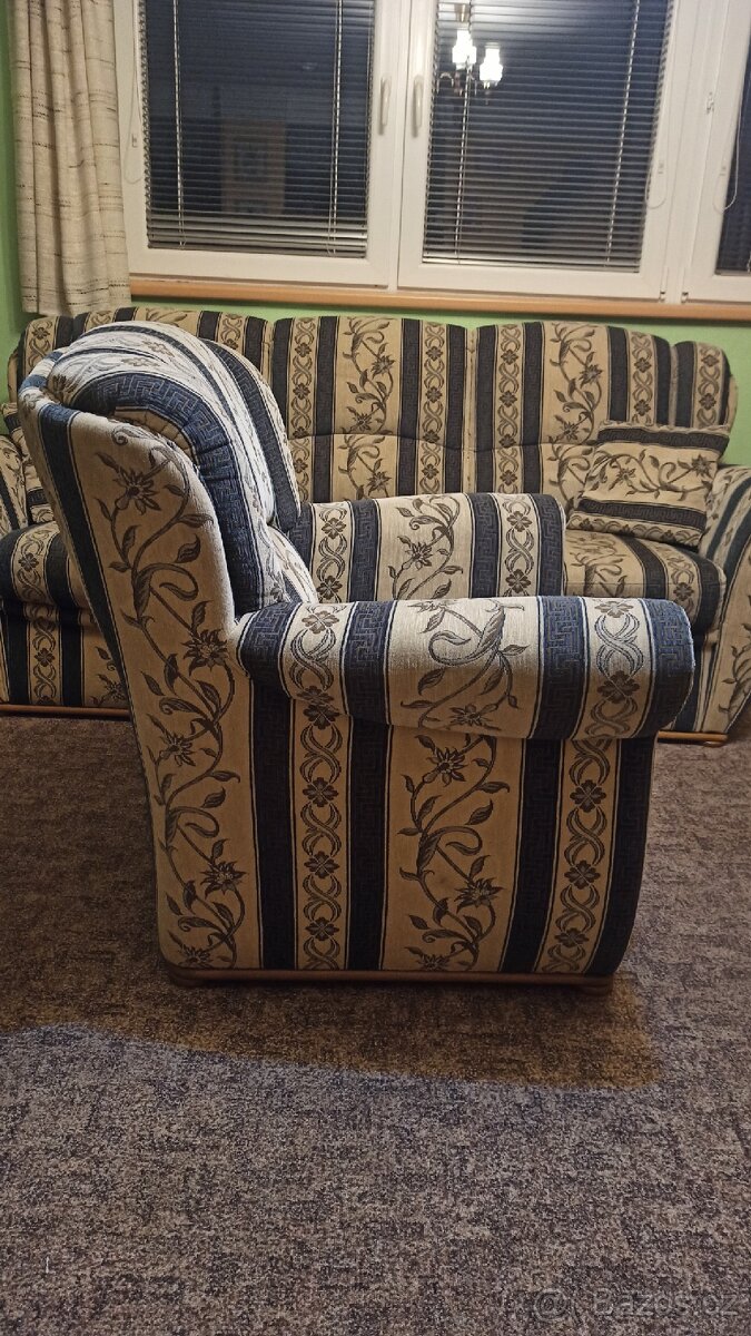 Sedací souprava 3+1+1 + taburet - 3