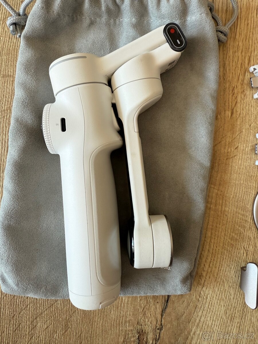 insta360 flow 2 pro + AI tracker + držák na batoh - 3