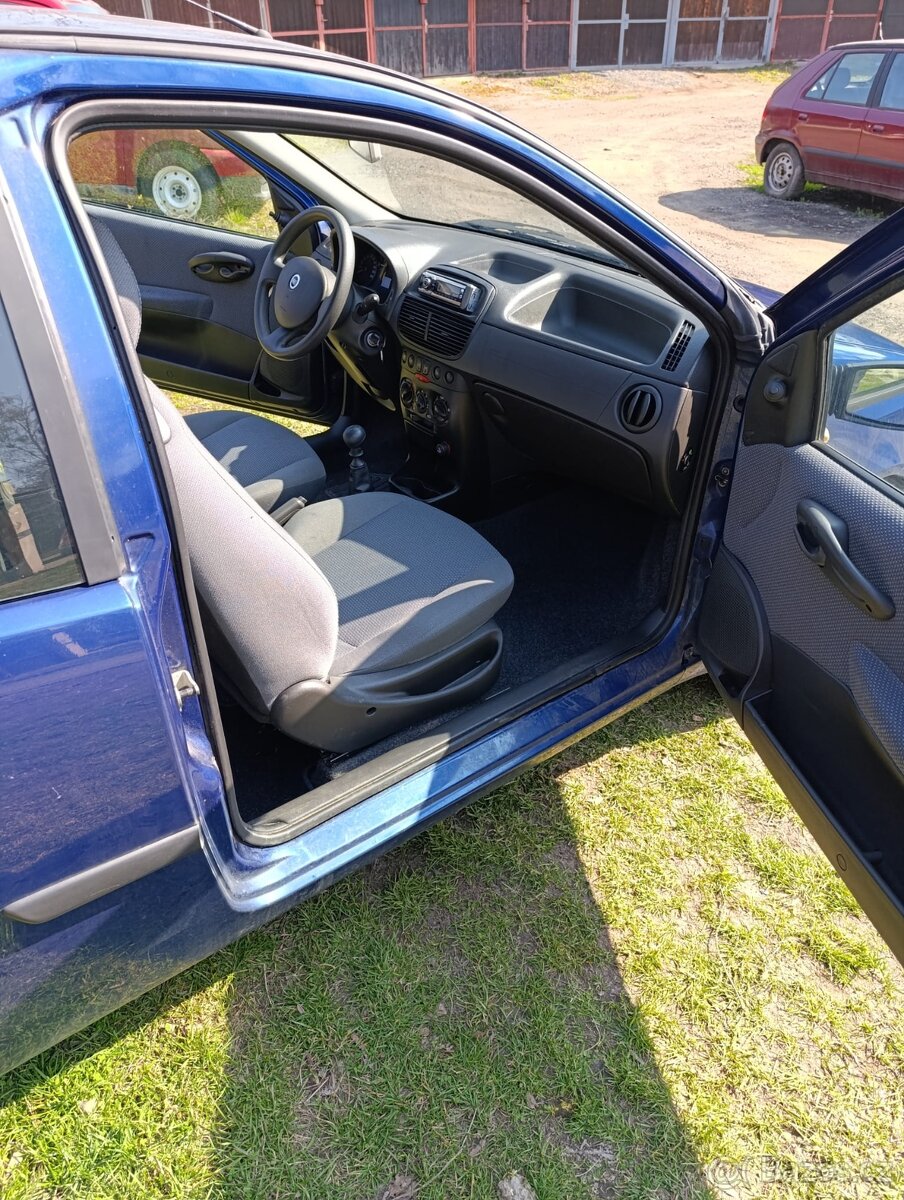 FIAT PUNTO 2024 1,2 - 3