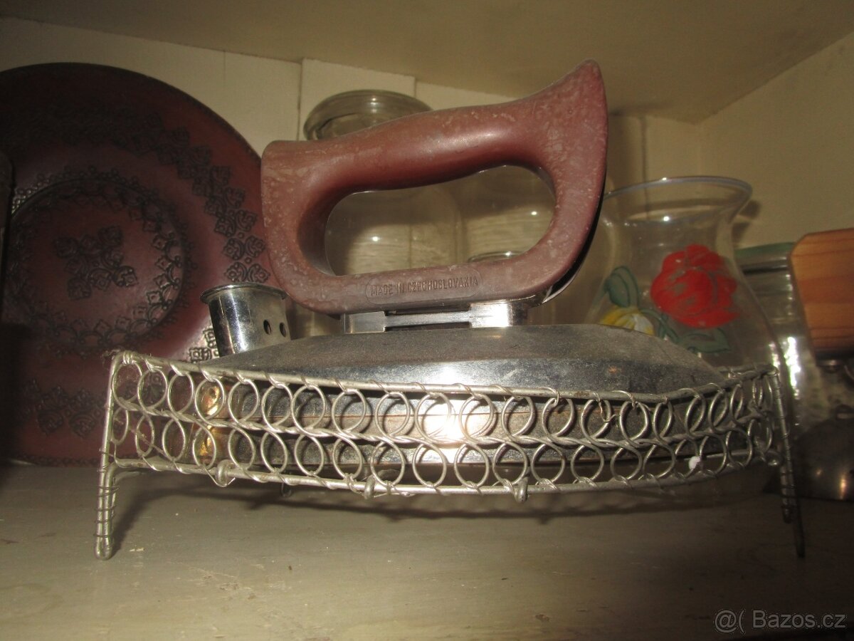 starožitné žehličky - 3