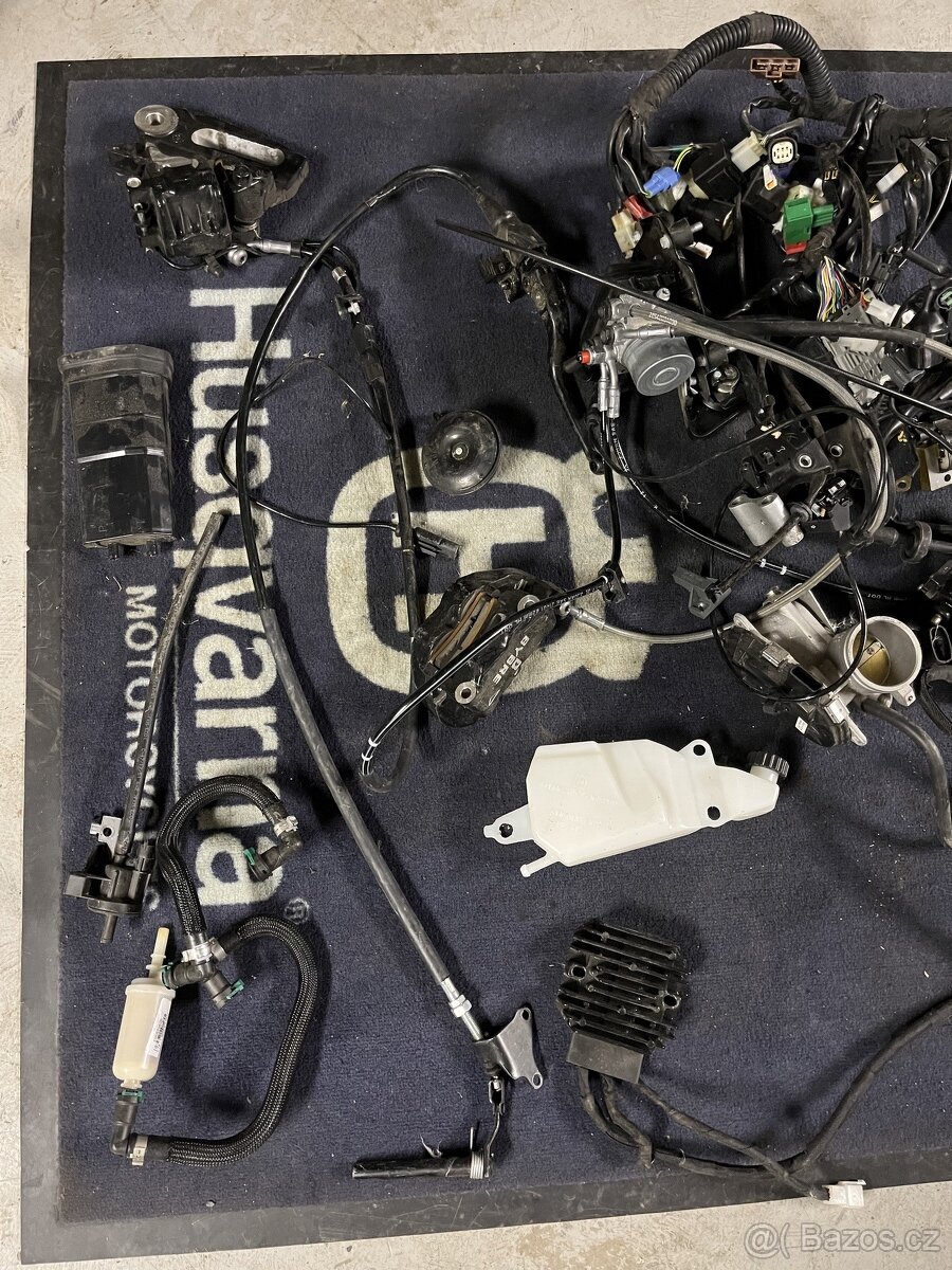 Díly Vitpilen/Svartpilen/Duke - 3