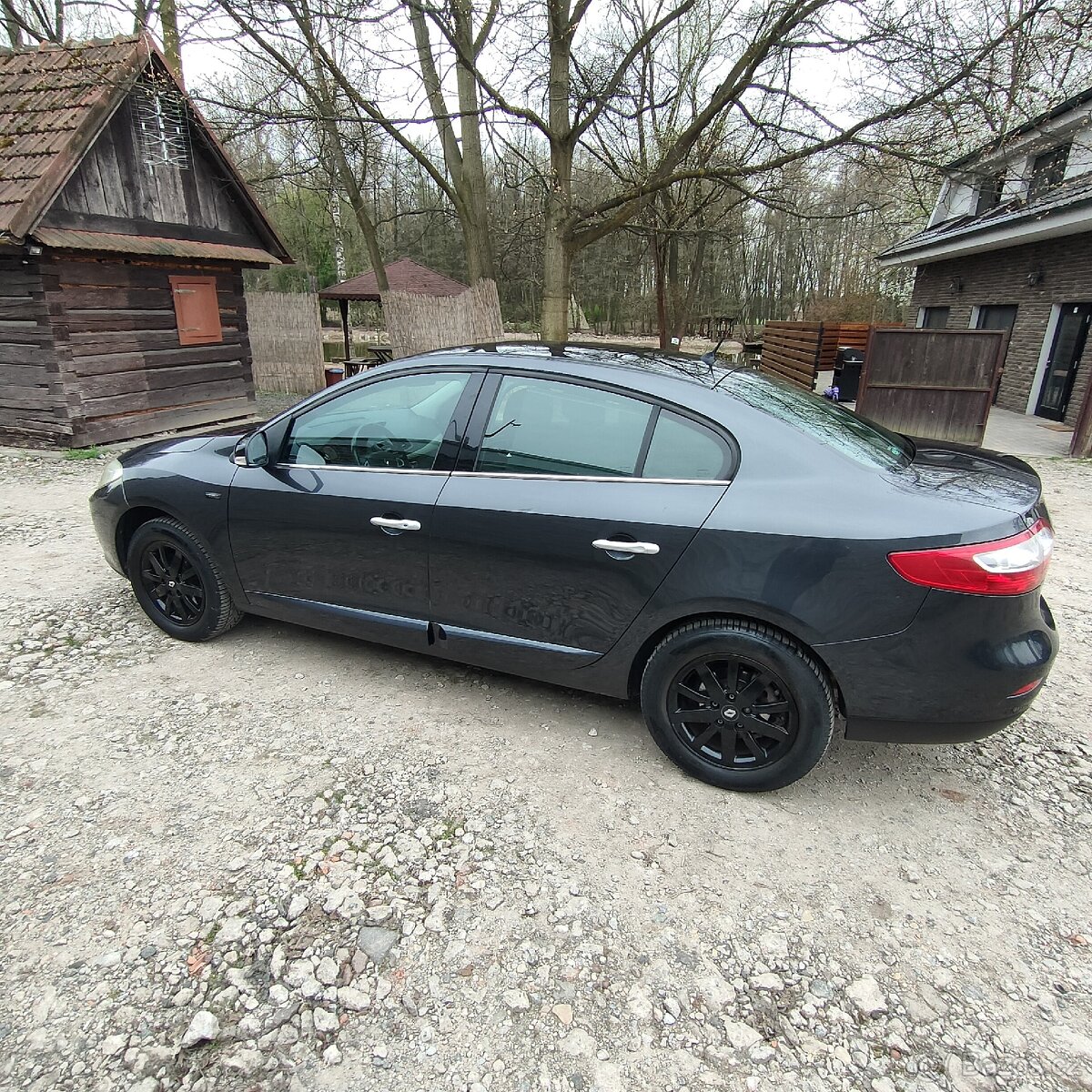 Renault Fluence 1.6 81KW Benzín+LPG r.v. 2012 101 tkm - 3