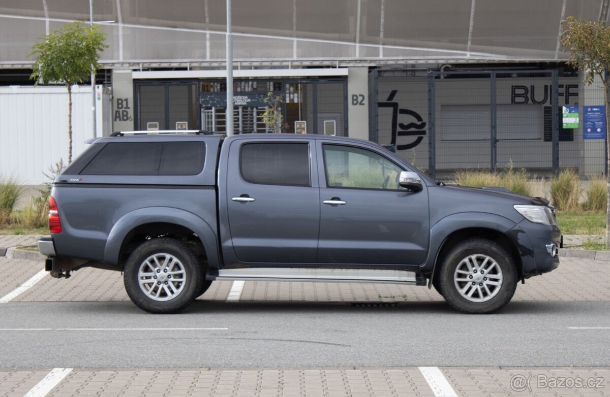 Toyota Hilux DC 3.0 I D-4D Sol A/T