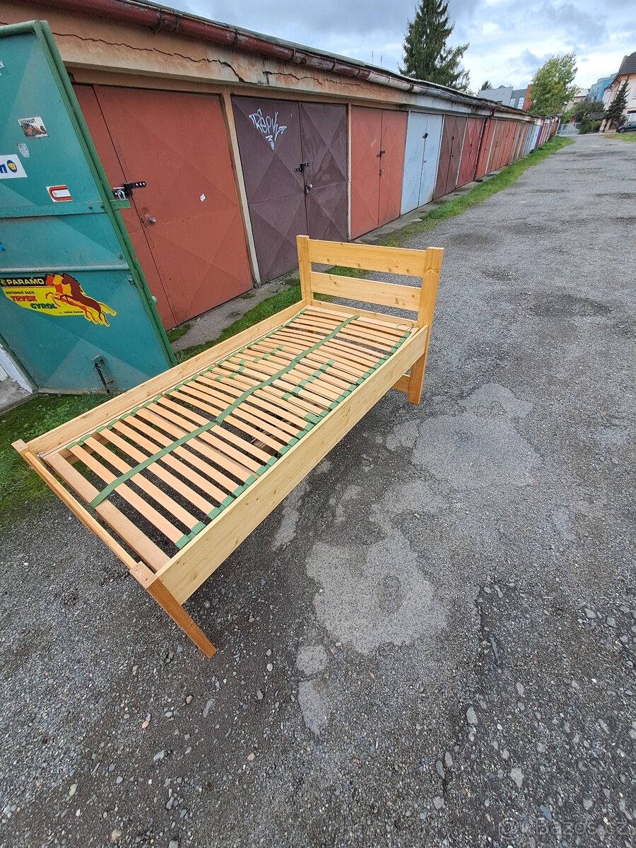 postel s elektrickým polohovatelným roštem - 3