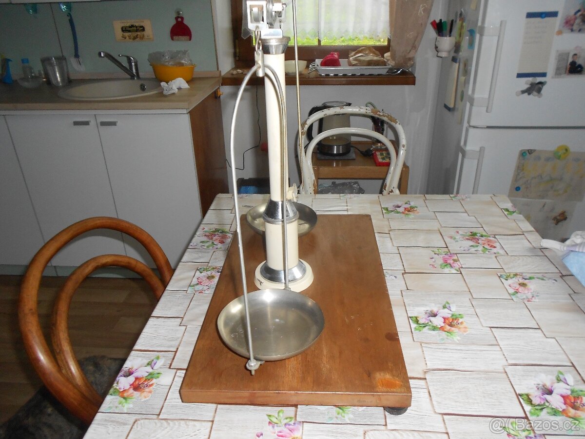 laboratorní váhy - 3