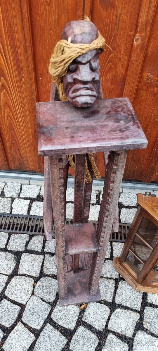 rustikální vitríny a stojan na CD - 3