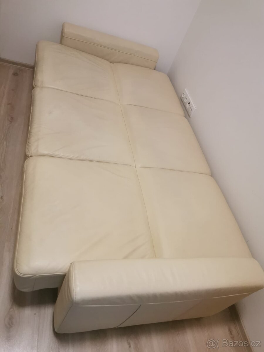 Kožený rozkládací gauč s úložným prostorem - 3