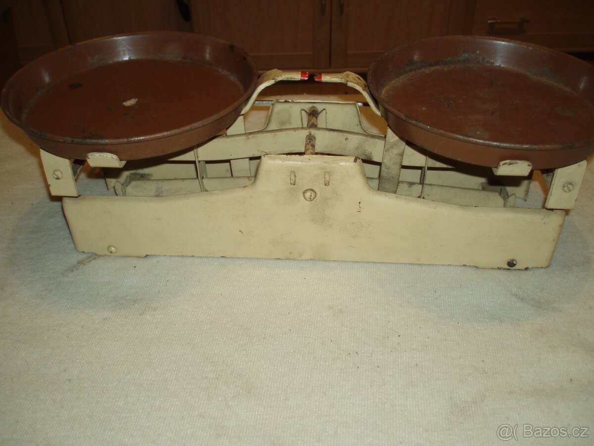 Staré miskové váhy - kovodělný podnik hl.města Prahy do 5 kg - 3