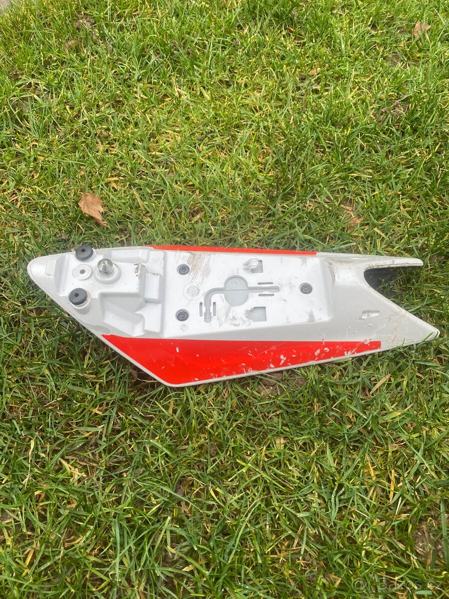 RSV4 zadné sedlo - 3