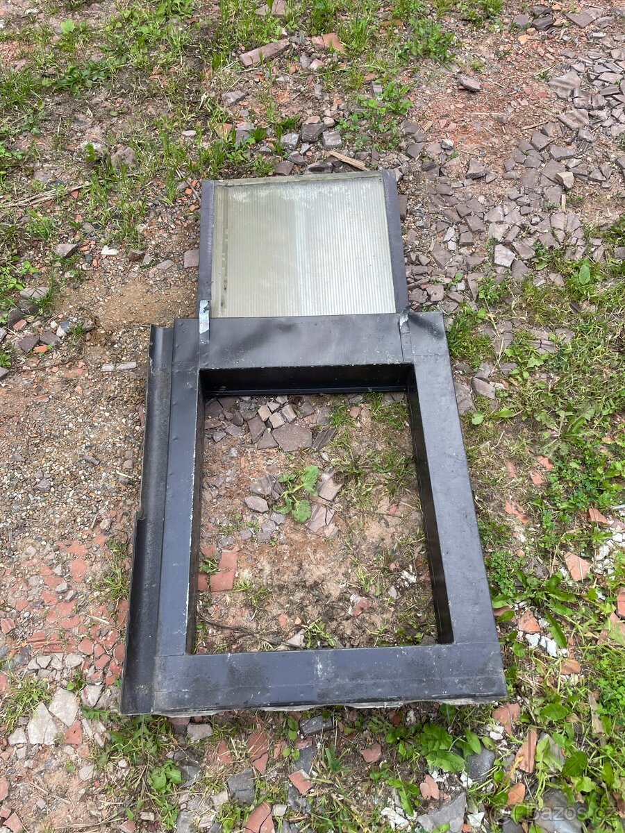 střešní výlez - 3