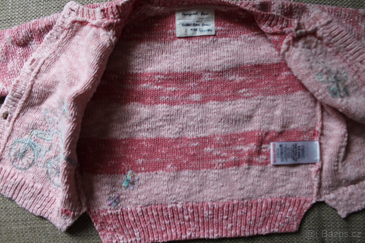 svetr se zajícem na kole Next - 3