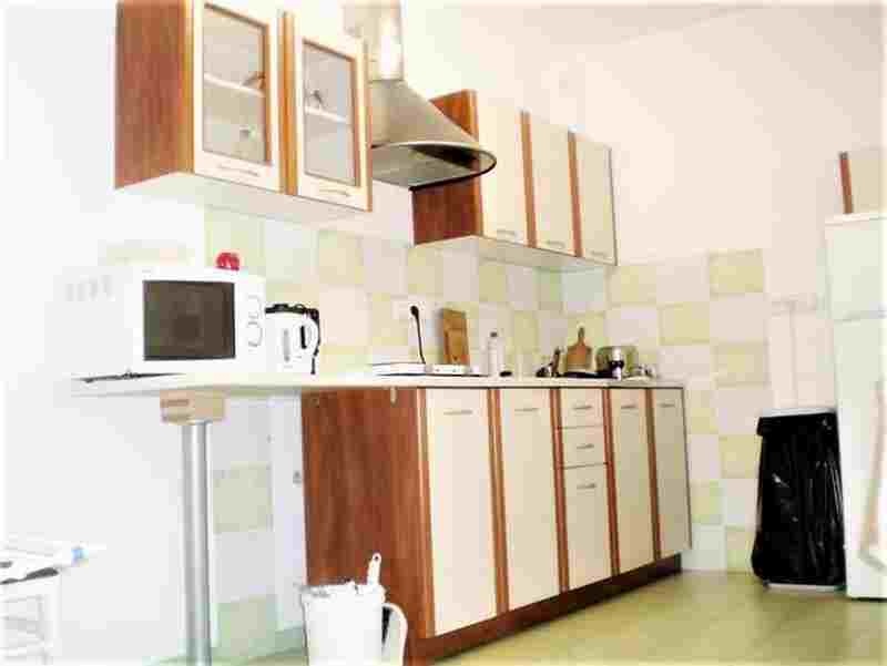 1., 2 a 3.lůž. pok., studenti/ky/pár, pračka/sušička, centr - 3