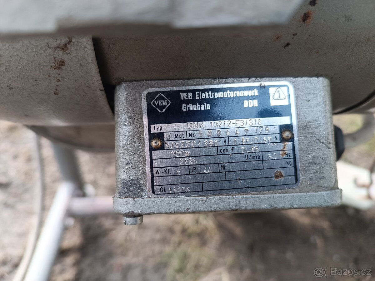 Šicí stroj bez zpátečky - 3