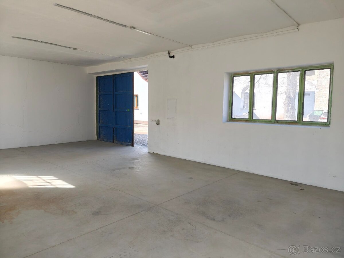 Sklad nebo garáž - 3