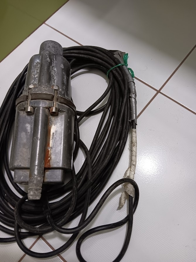 Prodám vibrační čerpadlo funkční - 3