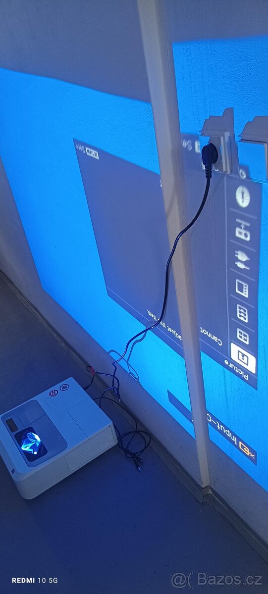 Projektor Sony model VPL-SW536 - 3