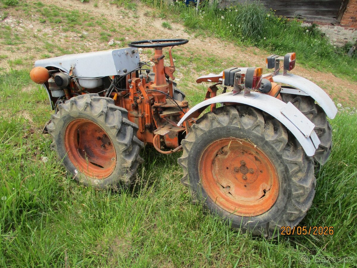 Malotraktor Pasquali typ 900 , 4x4 , Diesel . - 3