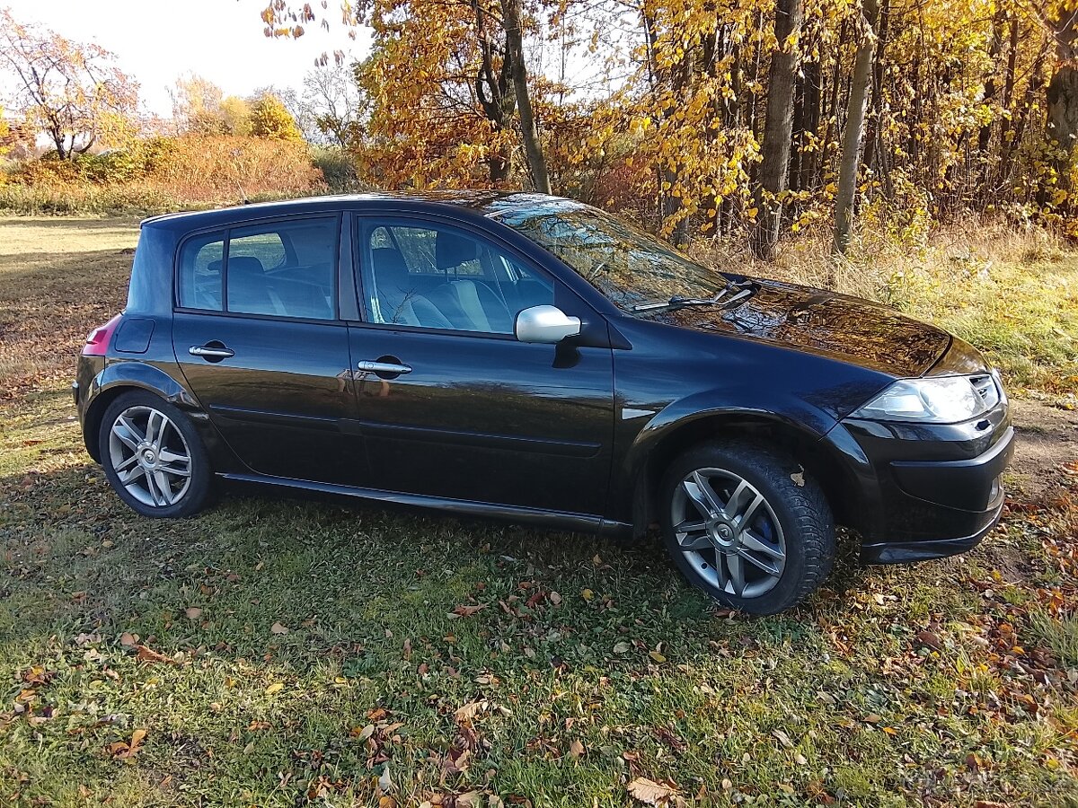 Renault Megane GT 2.0 DCI 110 kW - 3