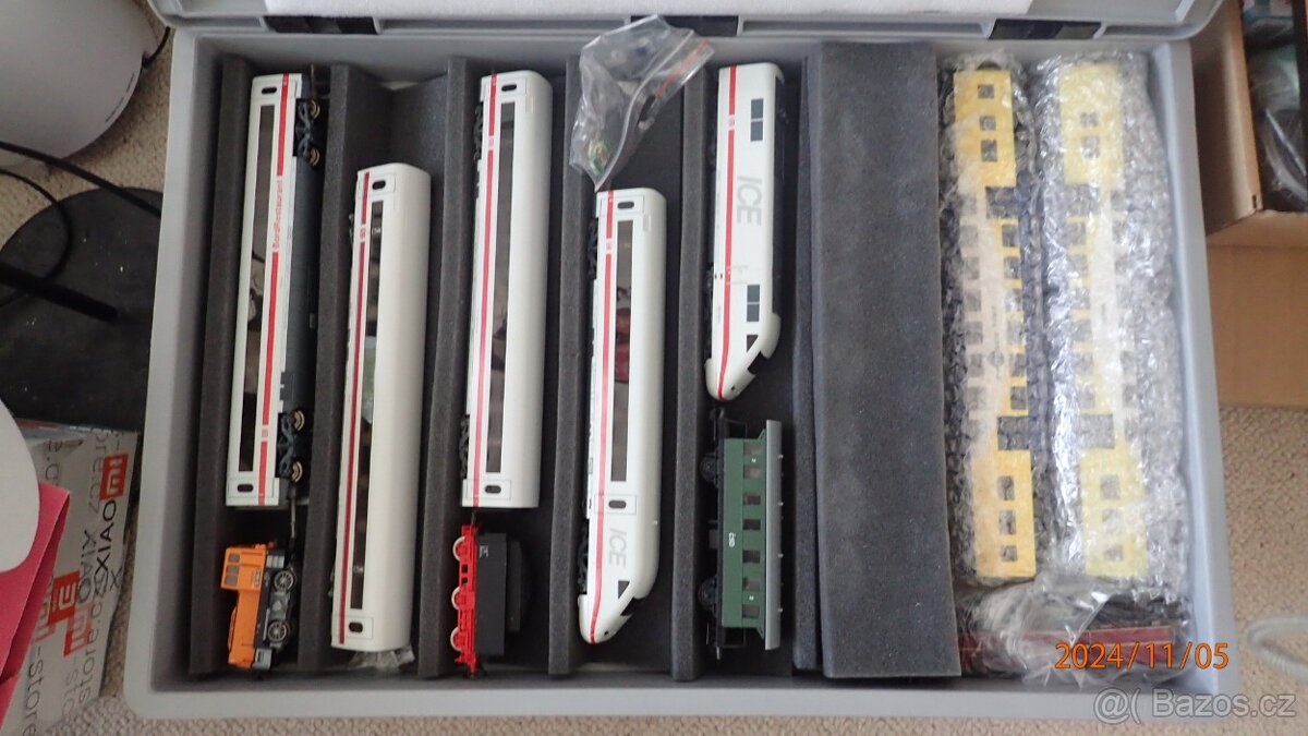 Velké množství modelů vláčků - 3