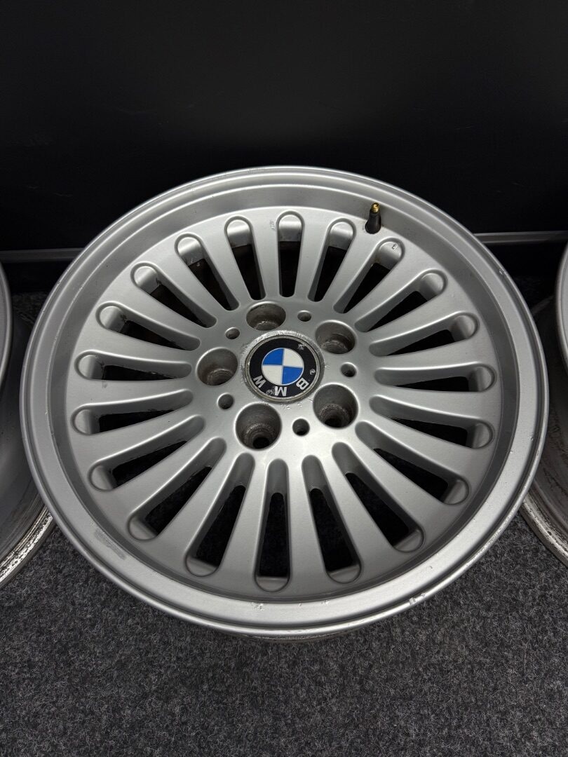 Alu BMW E39 5x120 16” style 33 - 3