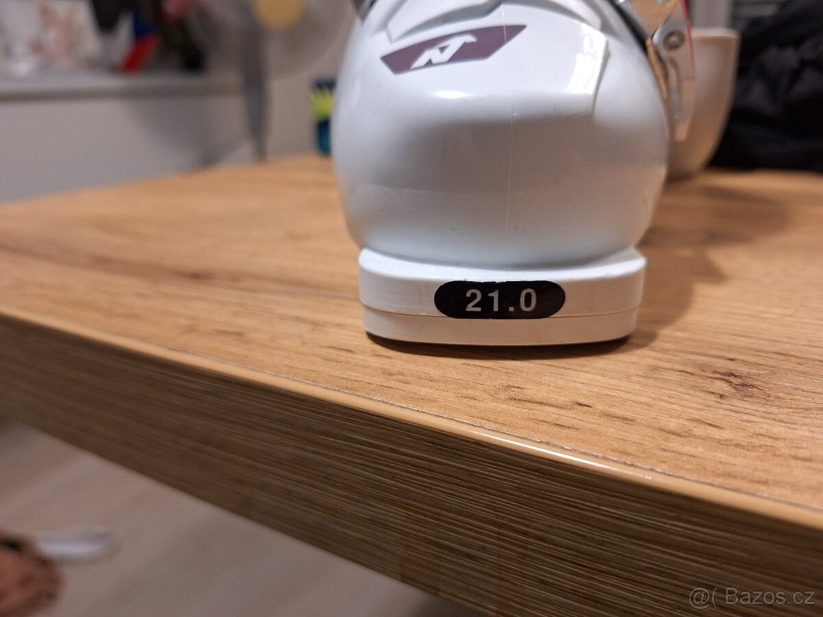 Nové nepoužité dětské lyže - 3