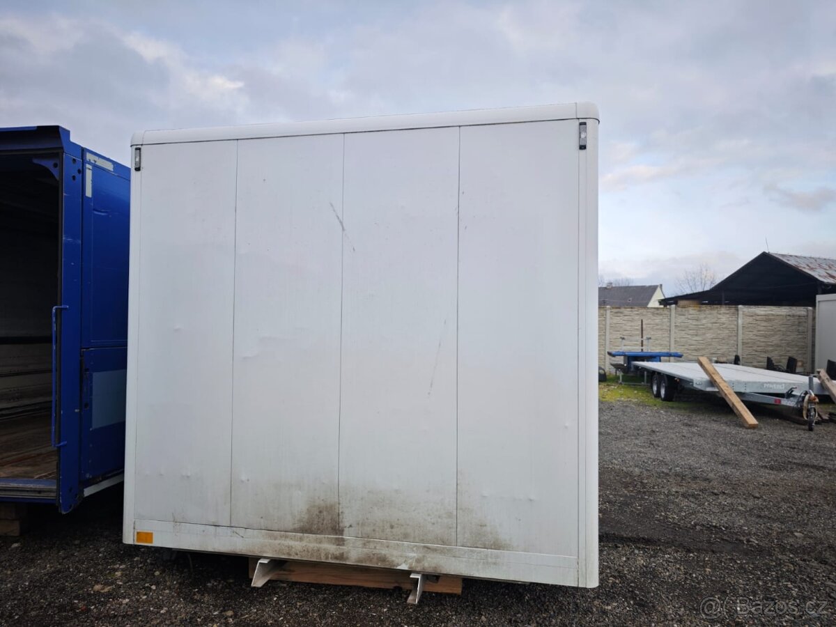 Skříňová nástavba - délka 535 cm - 3