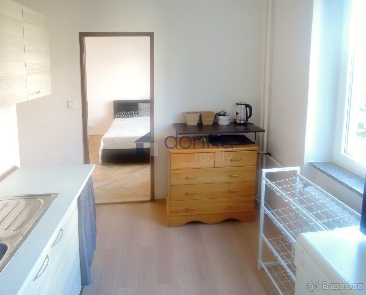 Pronájem pěkného bytu 2+1/B, 54 m2, Praha 9-Hloubětín, ul. P - 3