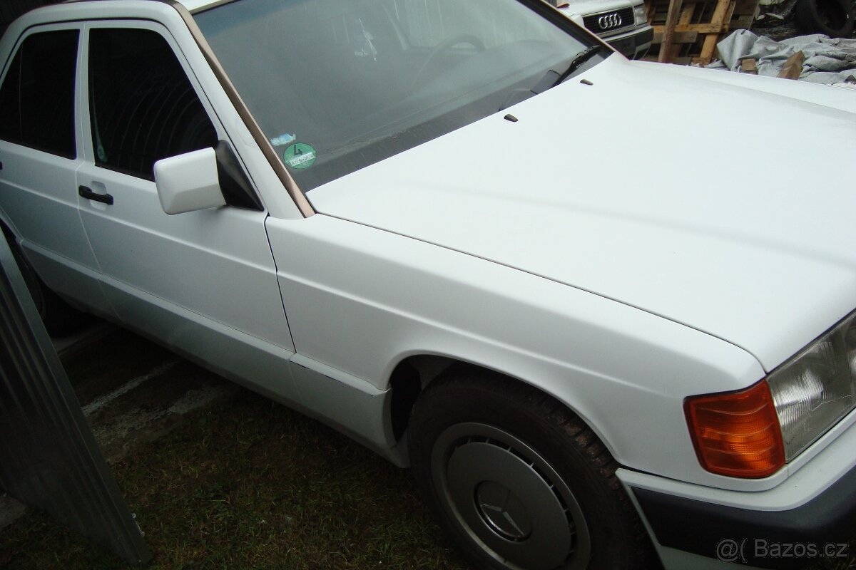 Mercedes Benz 190 W-201 - 3