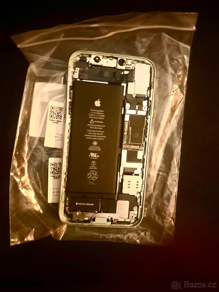 Použitá sada iPhonů - 3