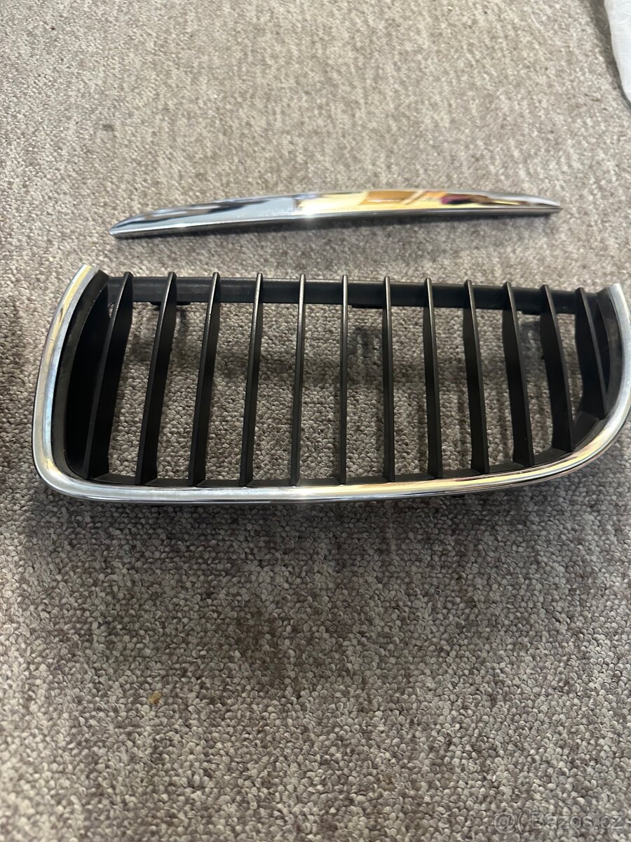 Chromové ledvinky BMW E90/E91 - 3