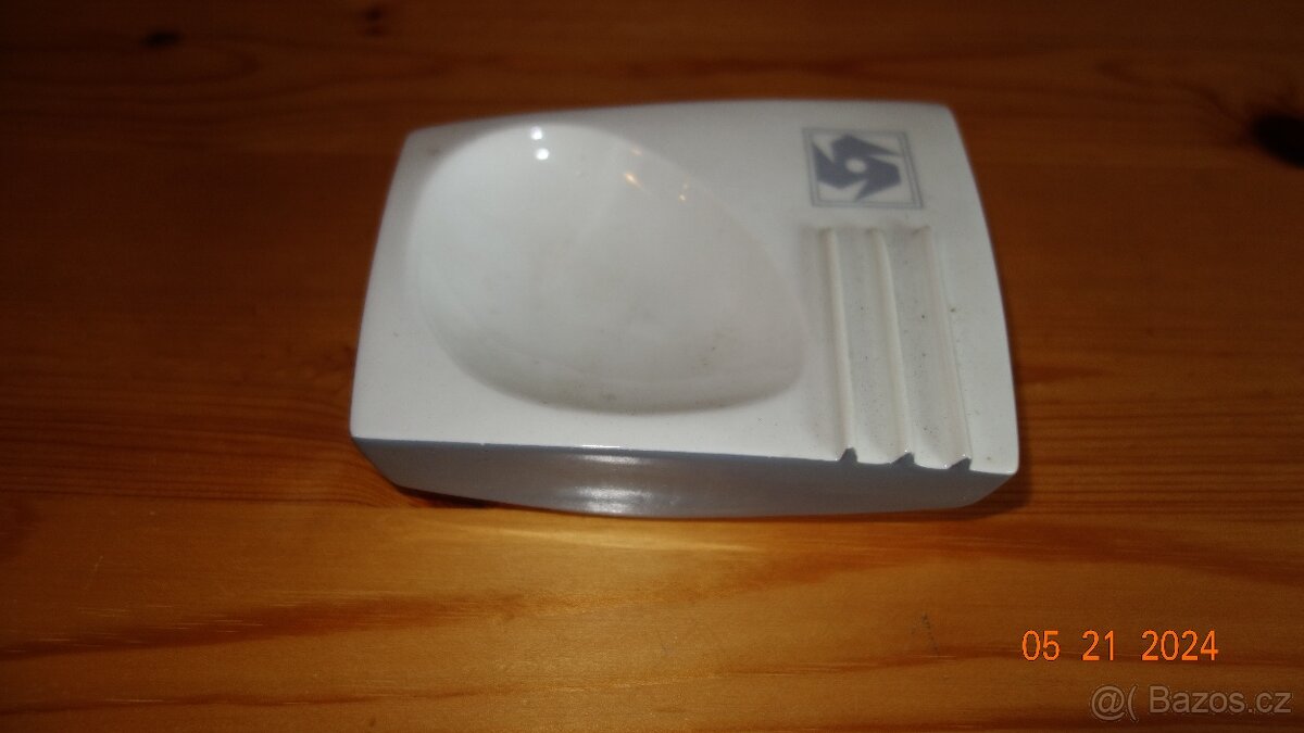 POPELNÍK ROYAL DUX - 3