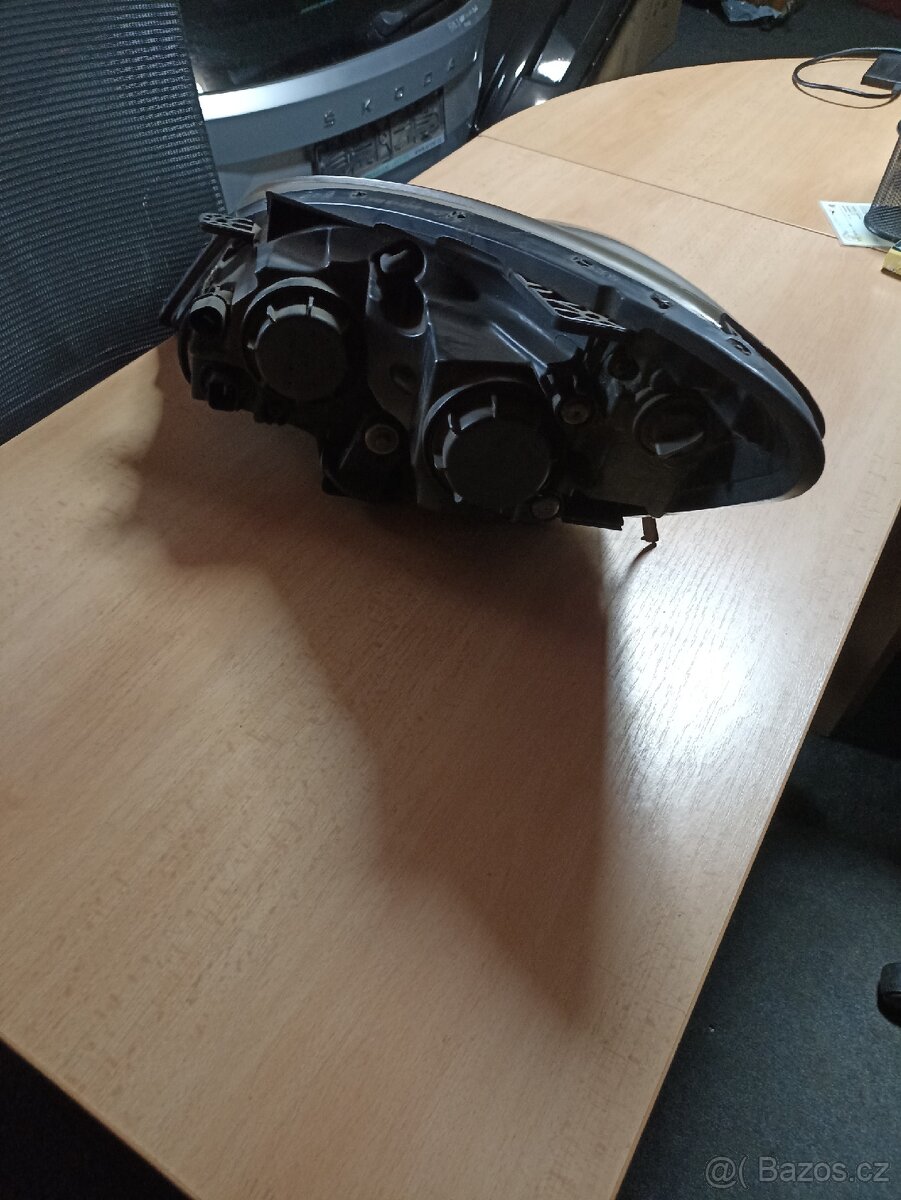 Pravé přední světlo Kia Ceed 2009. - 3
