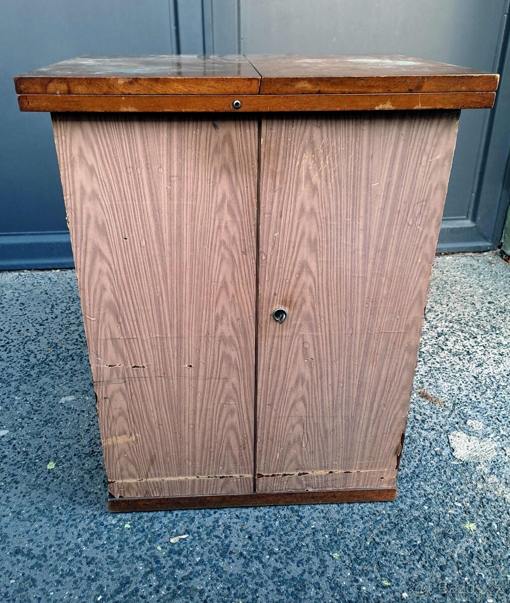 Šicí stroj MINERVA M16 - 3