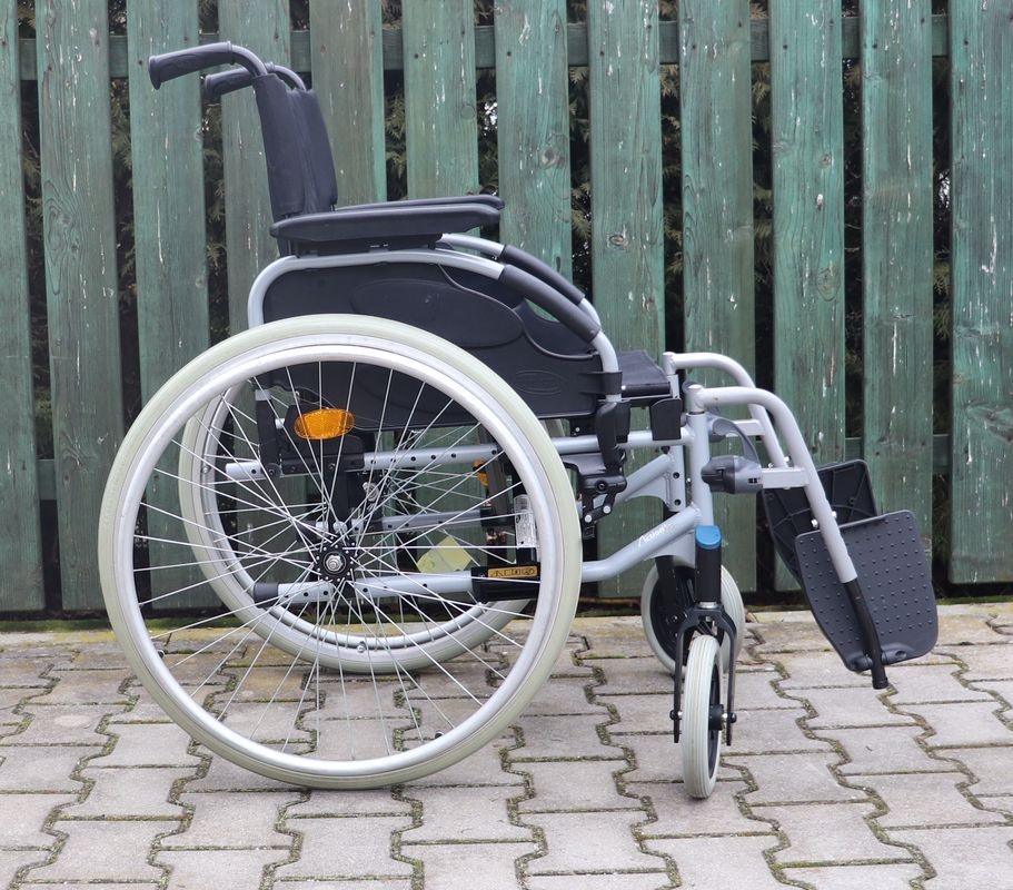 006-Mechanický invalidní vozík Invacare. - 3