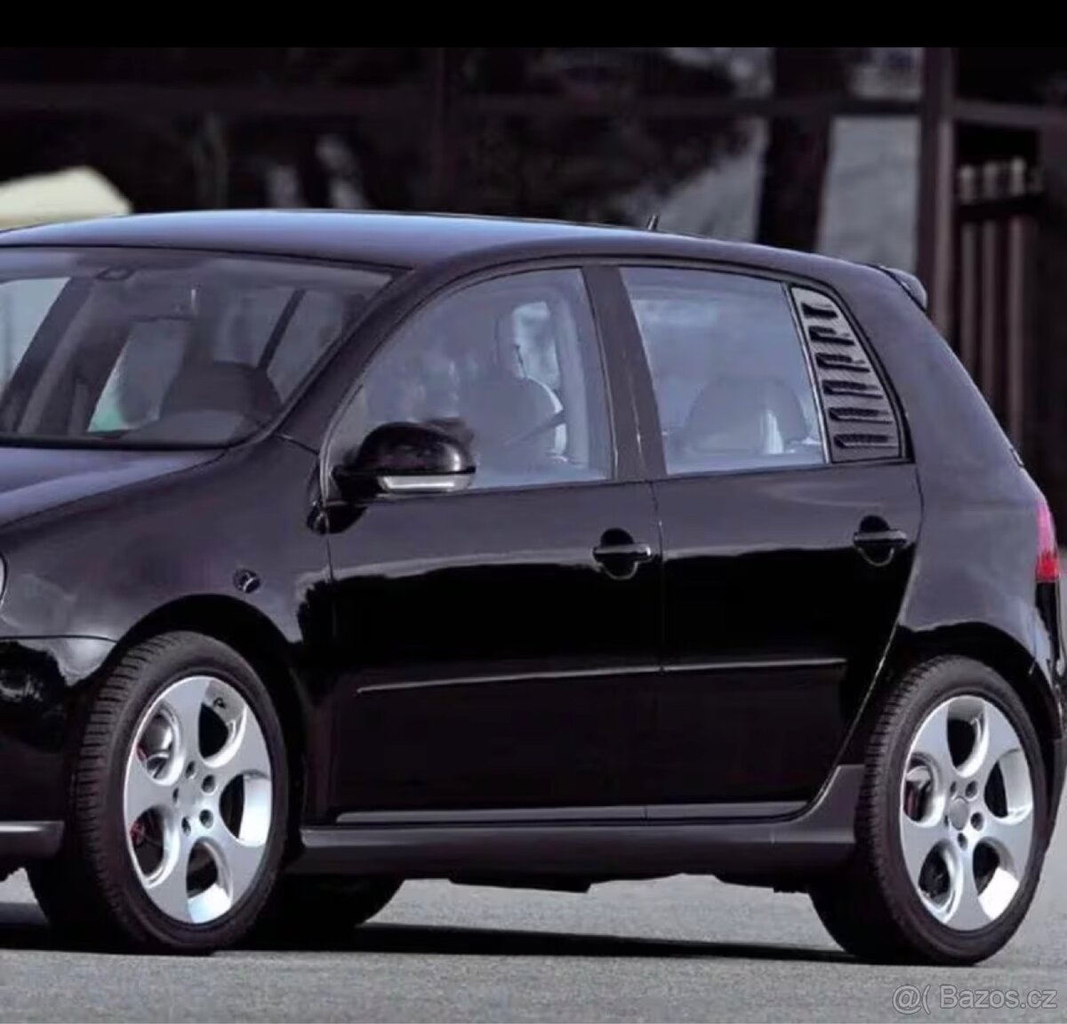 VW Golf 5 - 3