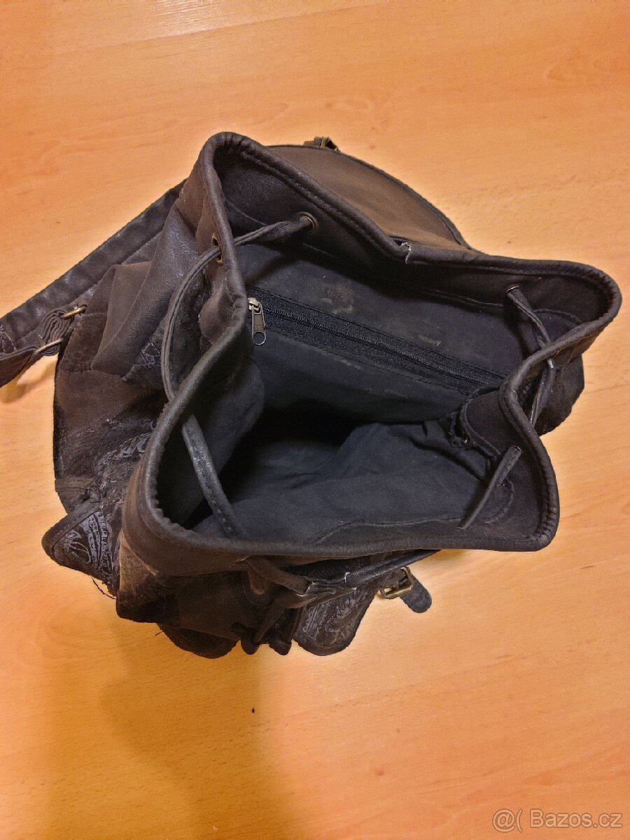 Batoh z pravé a ekokůže. - 3