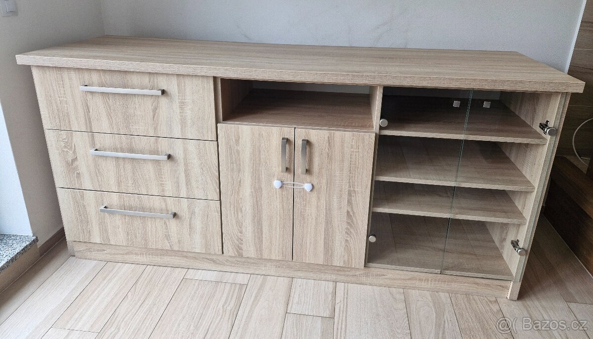 Kvalitní skříně/komody - do obýváku + peřiňák - 3