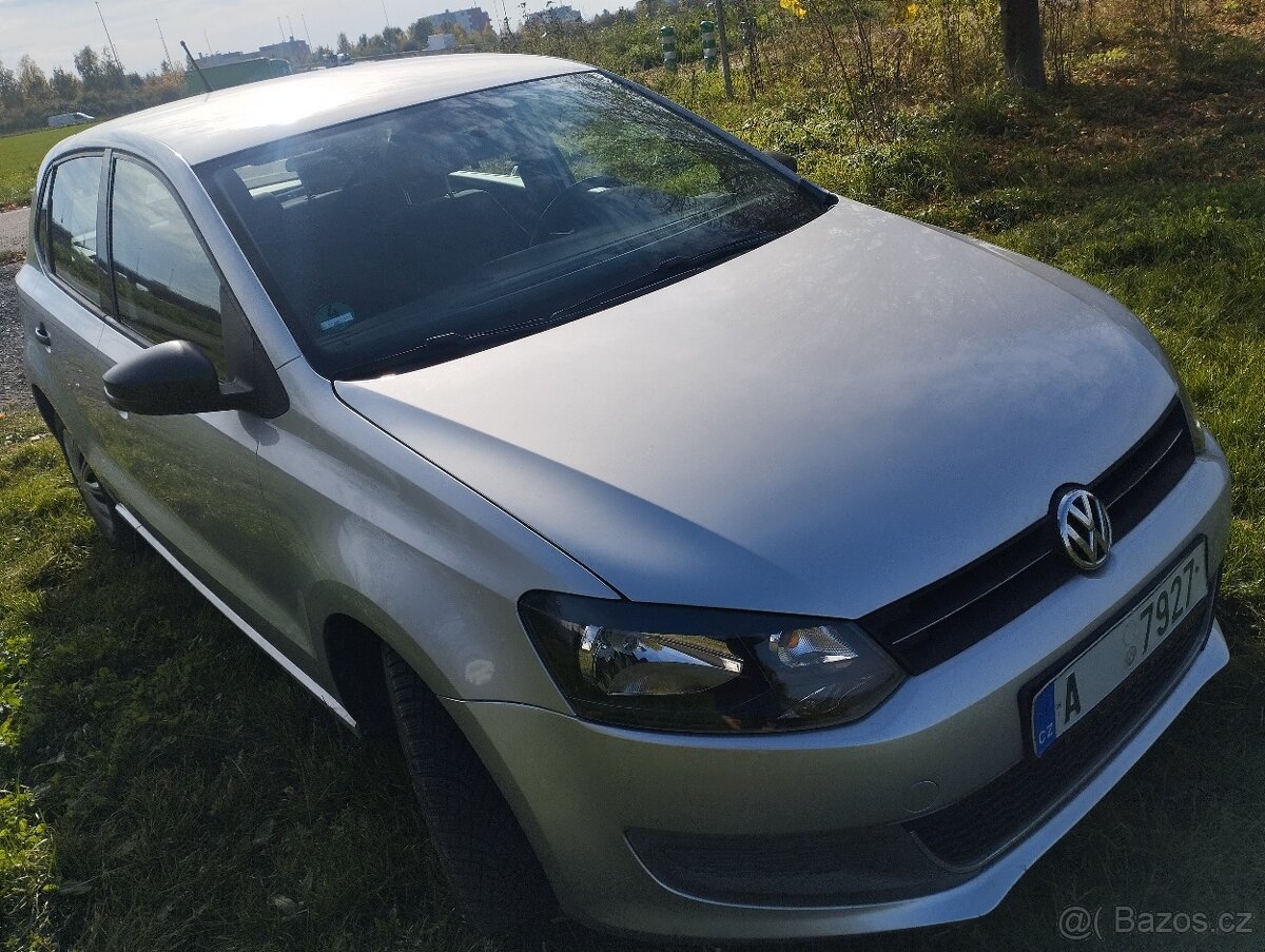 Prodám Volkswagen Polo 1.2 HTP, 51 kw, rok 2010, 5 míst, 4 d - 3