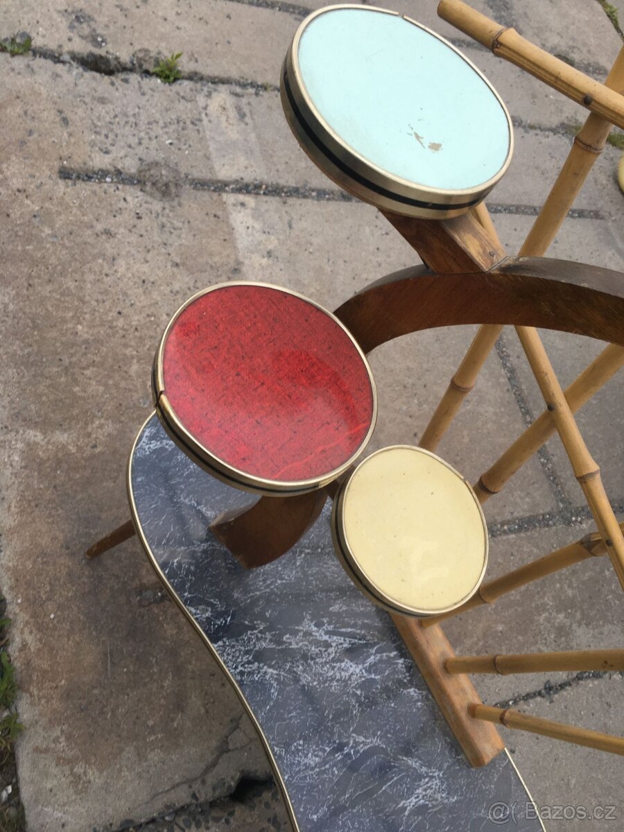 Stojan na kvetiny.Brusel - 3