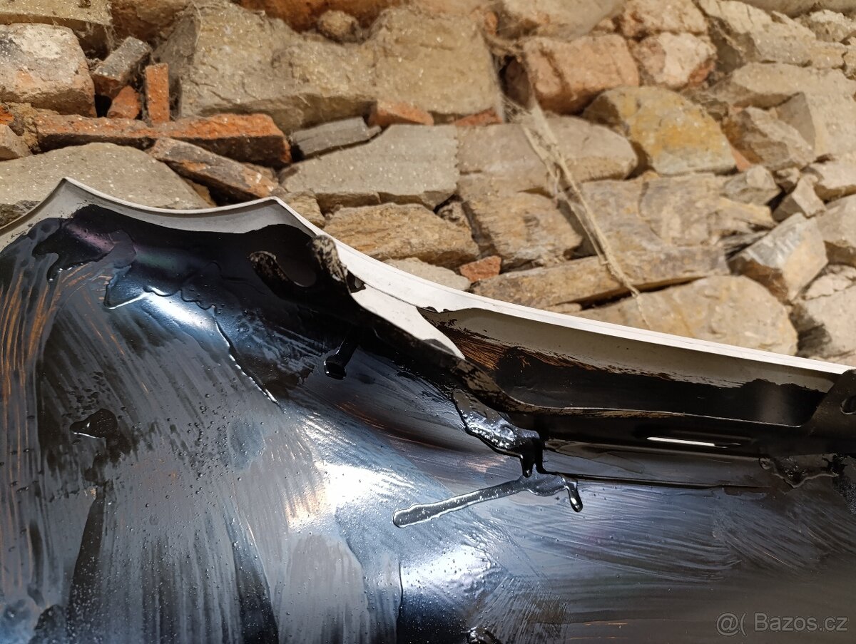 Levý přední blatník - 3