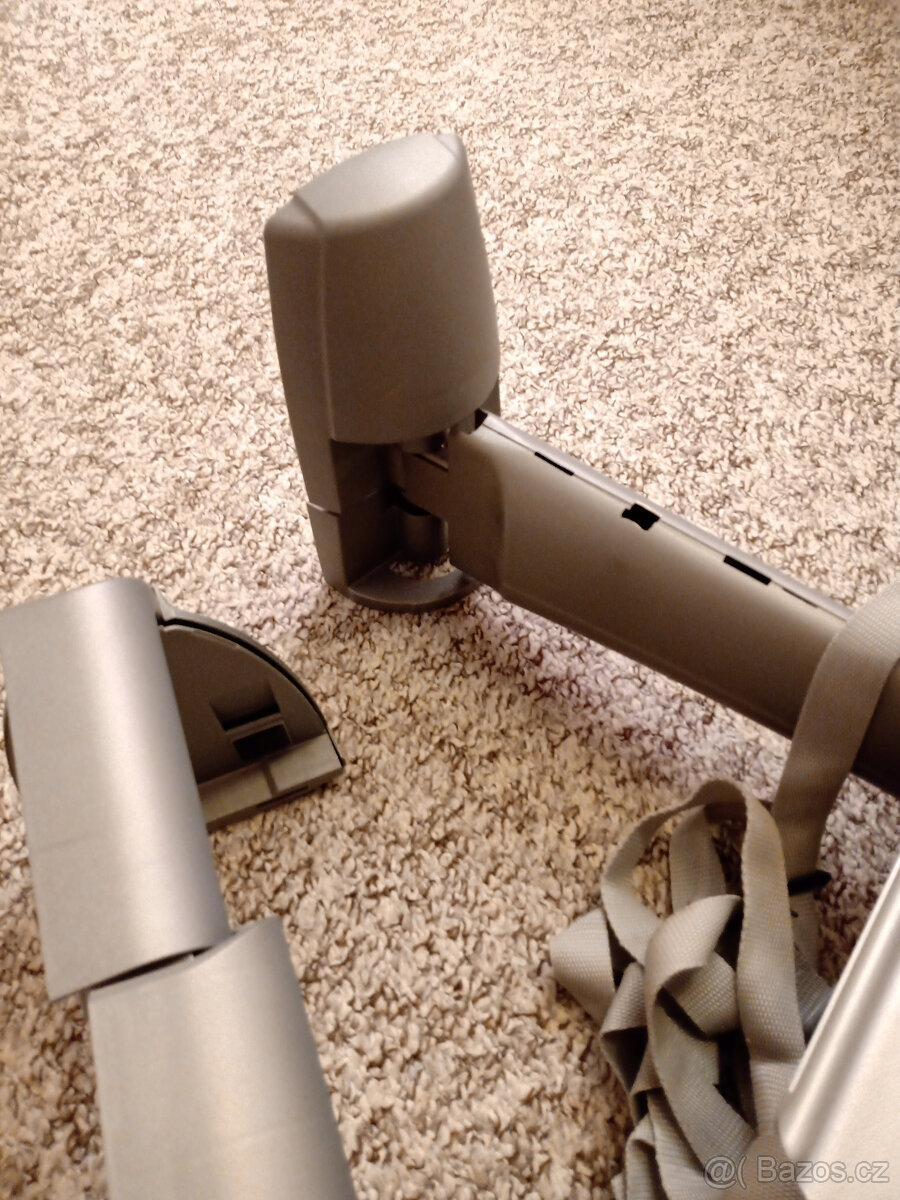 Držák na televizi - 3