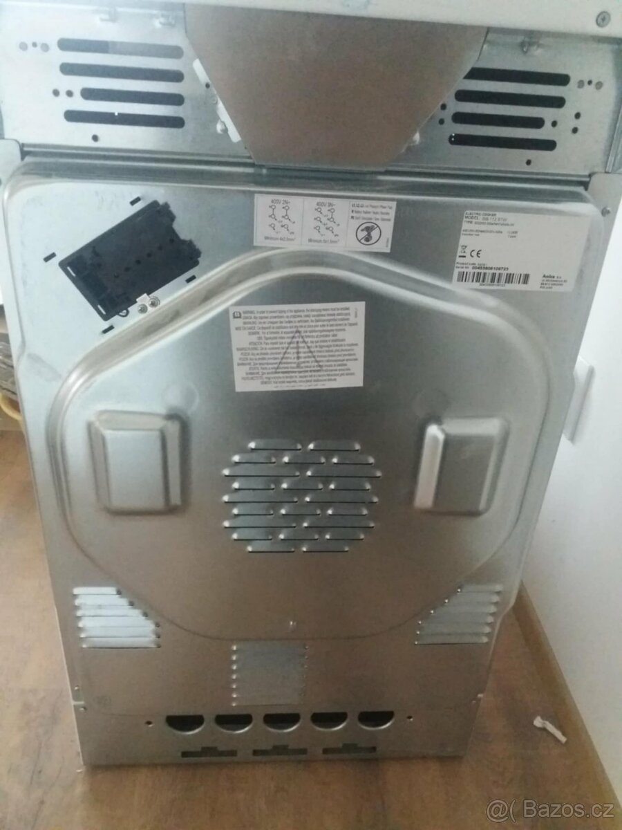 Indukční sporák Amica nový - 3