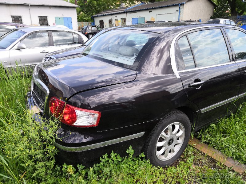 Kia Opirus 3.5 V6 - 3