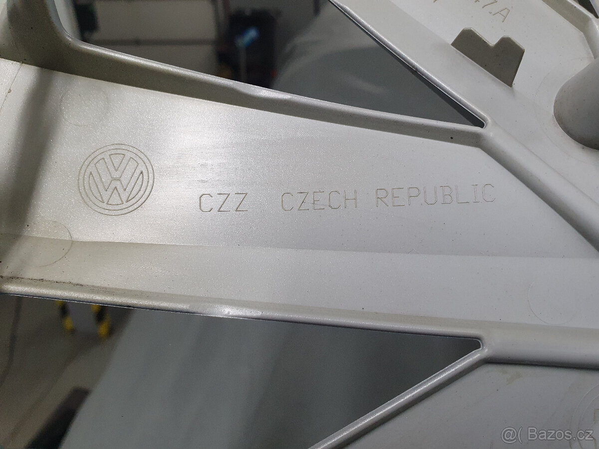 Kryty kol 16" originál VW - 3