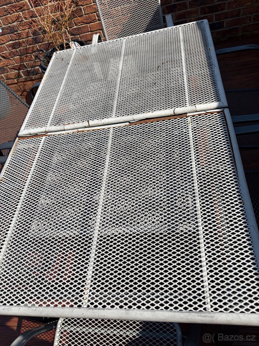 Zahradní sezení - 3