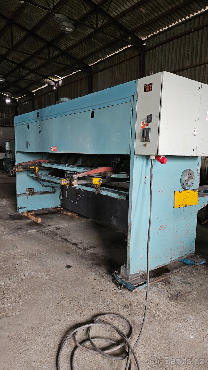 Nůžky tabulkové CNTA 3150/10A - 3