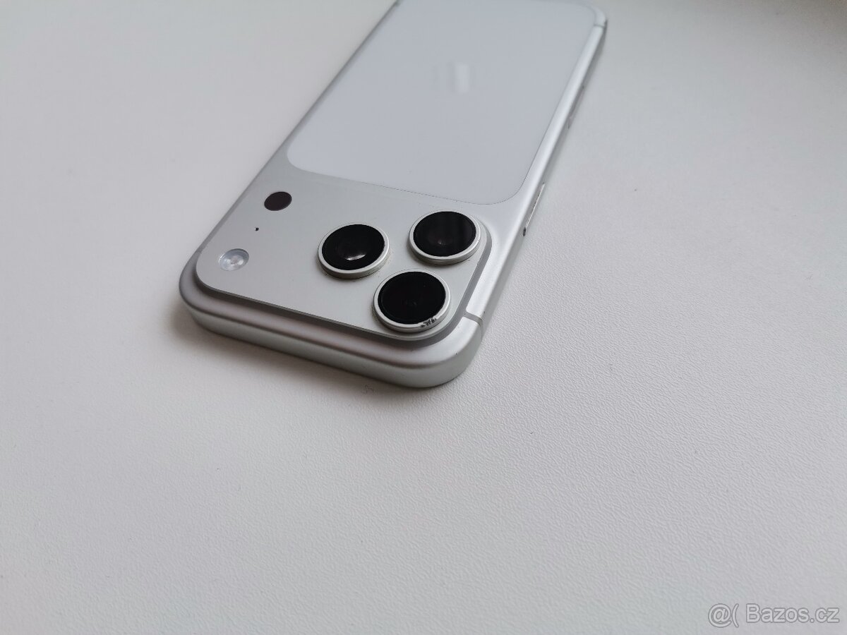 Apple iPhone 17 pro - 3