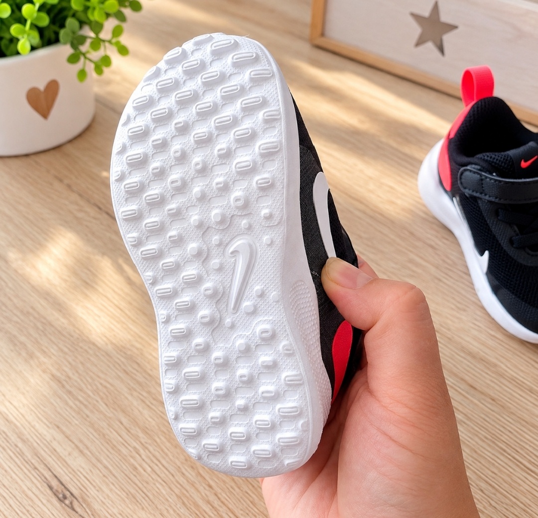Dětské boty Nike vel. 21 - 3