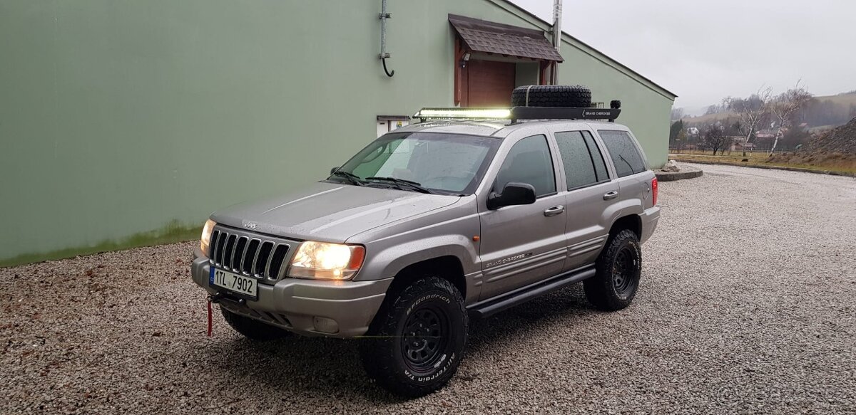 Jeep grant Cherokee 4,7 V8 r.v. 2002